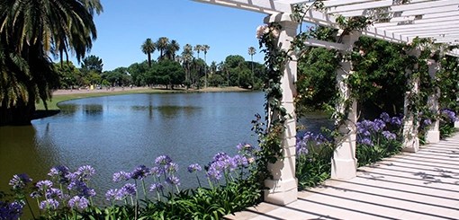 City Tours in Buenos Aires: cover a wide range of attractions, touring at your own pace, stopping at every attraction.