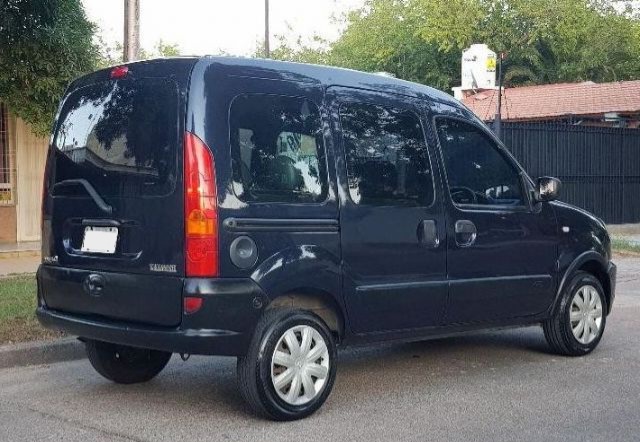 Seja buscado ou transportado para os principais aeroportos EZE e AEP de Buenos Aires confortavelmente.