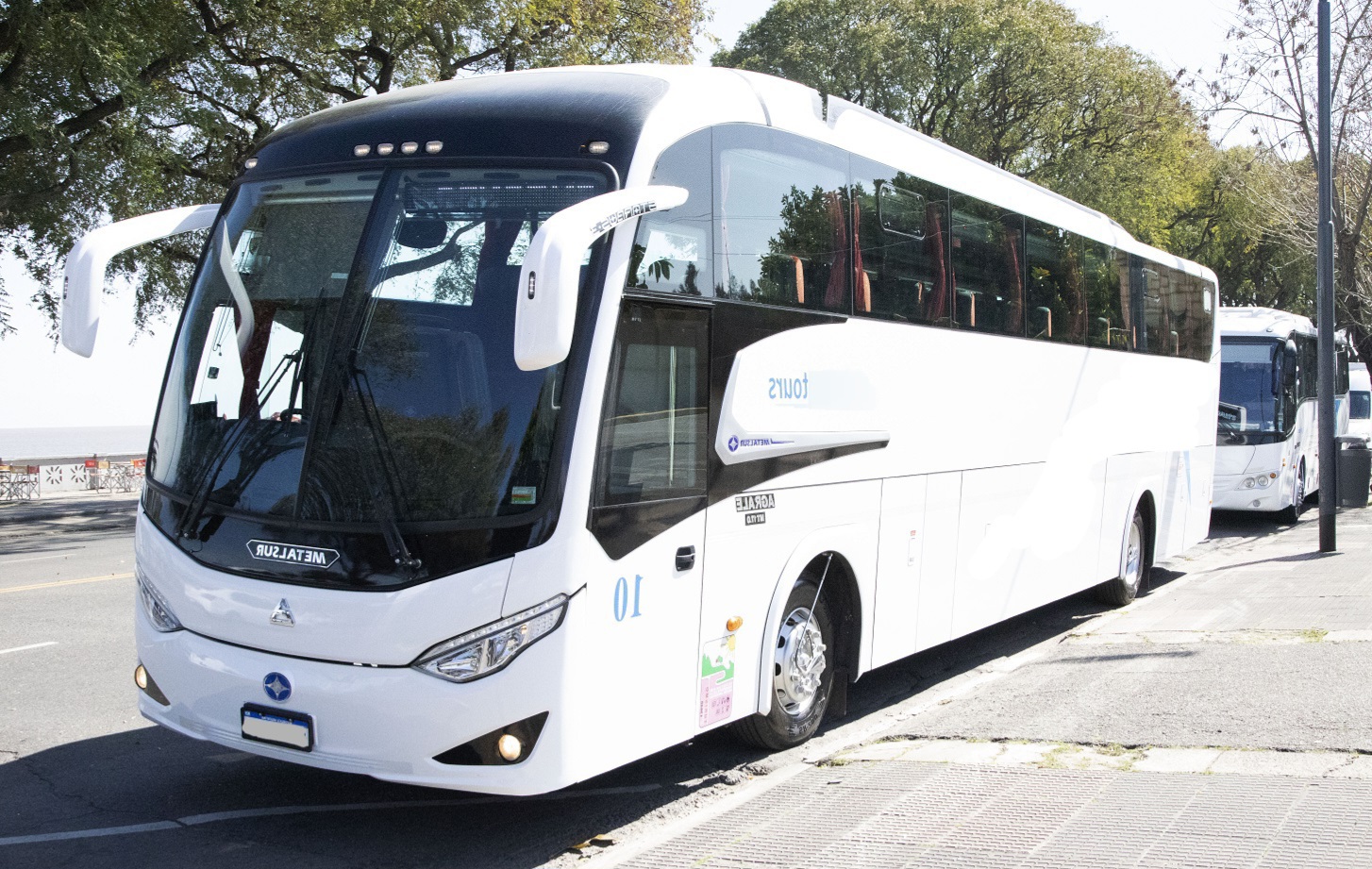 Traslados privados desde los aeropuertos de Buenos Aires: Ezeiza, EZE y Aeroparque AEP, en diferentes vehículos.