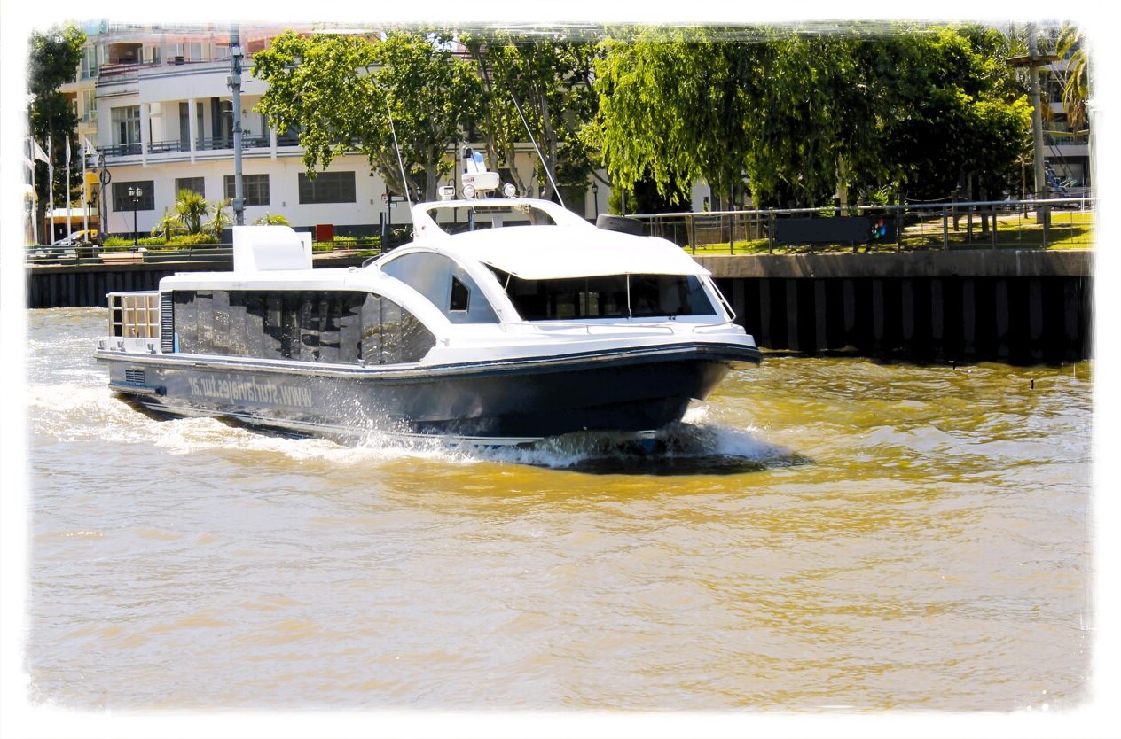 Vegan Trip to the Argentine Delta of Tigre, 30 km from Buenos Aires. Navigation, City Tour and vegan lunch included.