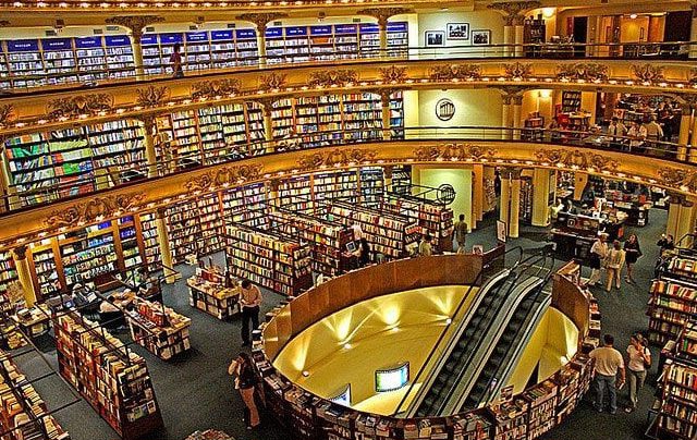 Paseo por los tesoros ocultos de Buenos Aires: atracciones únicas, jardines exclusivos, vistas panorámicas, palacios y más.