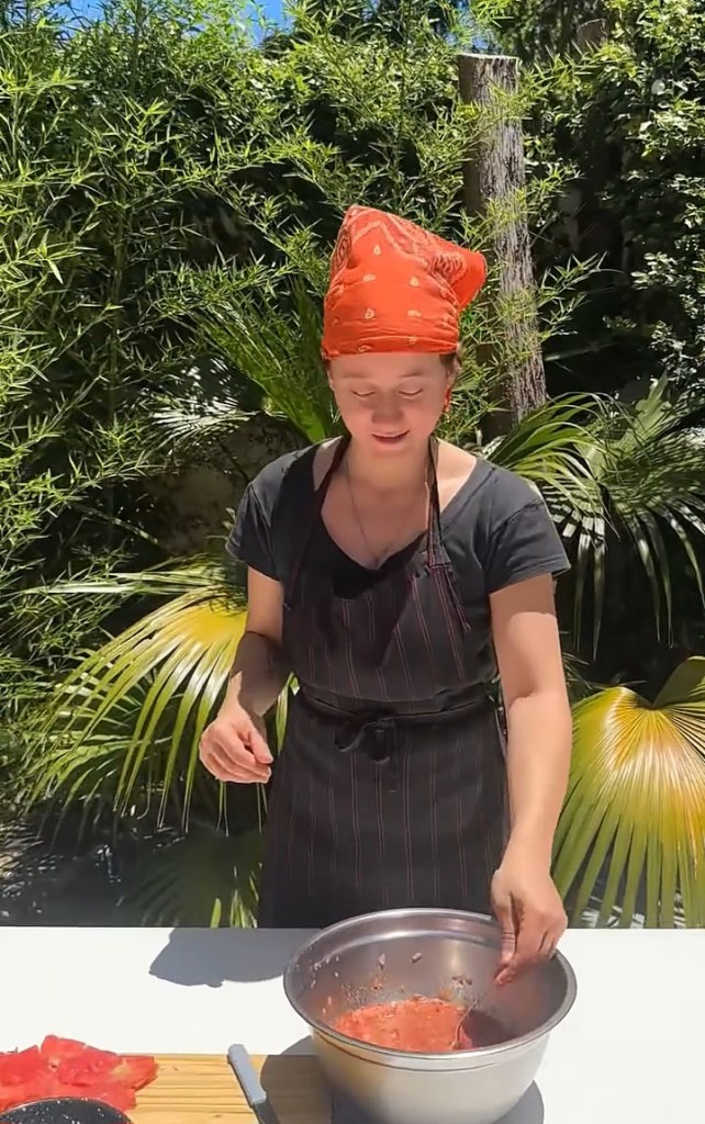 Clase de cocina vegana en Buenos Aires. Prepara platos tradicionales argentinos en versión vegana y degusta tus creaciones.