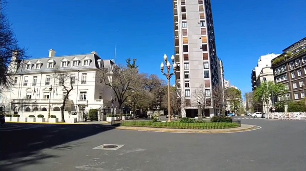 Circuit des joyaux cachés de Buenos Aires: des jardins exclusifs, des vues panoramiques, des palais et des joyaux architecturaux.