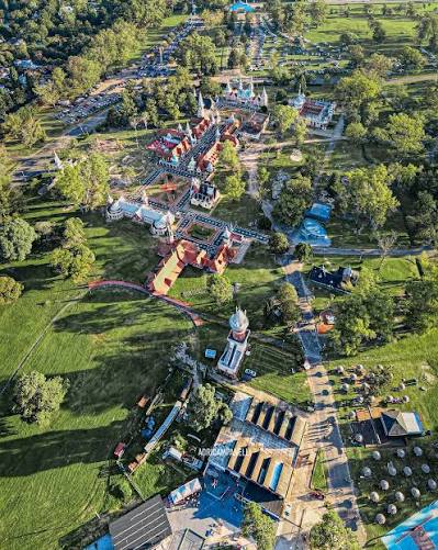 Trip to the Argentina´s Disneyland. The first theme park in the Americas which inspired Walt Disney to build Disneyland. Book now!
