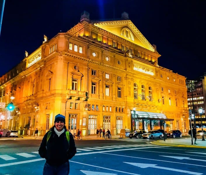Buenos Aires Night City Tour. The night version of the city, a vibrant nightlife illuminated in different colors, touring through 5 districts